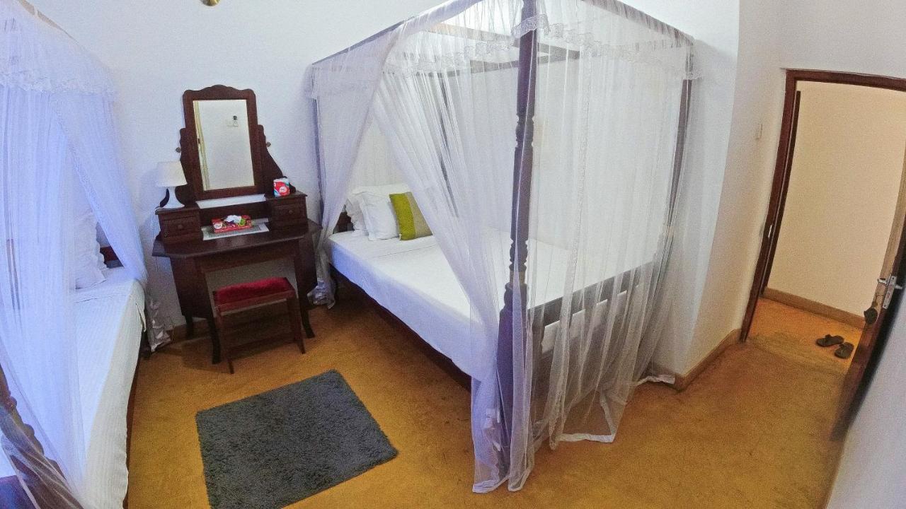 Fort Dew Guest House Ґалле Екстер'єр фото